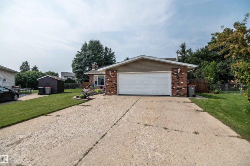 24 Glenwood Crescent, Stony Plain, AB - Outdoor With Exterior
