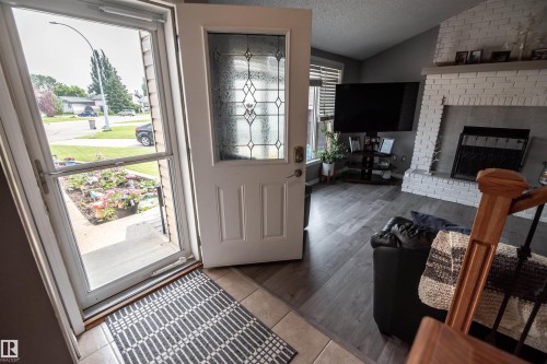 24 Glenwood Crescent, Stony Plain, AB - Indoor With Fireplace