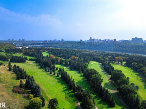 #401 11930 100 Av Nw, Edmonton, AB 