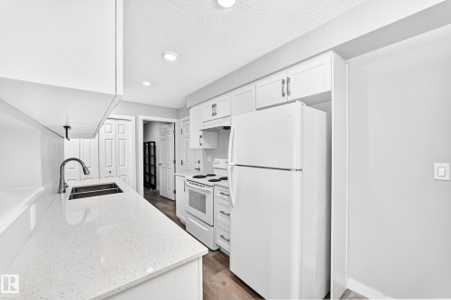 #220 11511 27 Av Nw, Edmonton, AB 