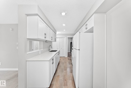 #220 11511 27 Av Nw, Edmonton, AB 