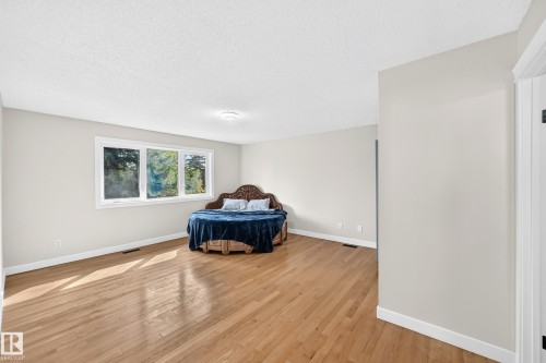 706 Burley Drive Nw, Edmonton, AB 