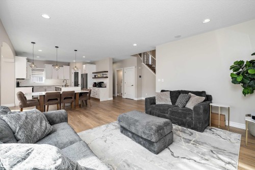 17815 111 Street Nw, Edmonton, AB 