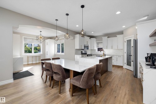 17815 111 Street Nw, Edmonton, AB 
