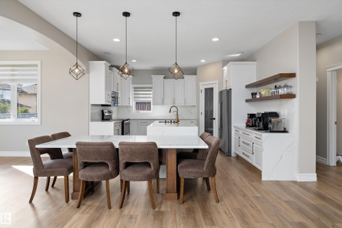 17815 111 Street Nw, Edmonton, AB 