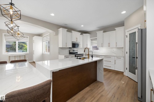 17815 111 Street Nw, Edmonton, AB 