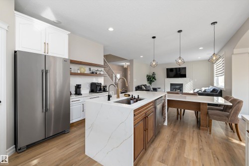 17815 111 Street Nw, Edmonton, AB 