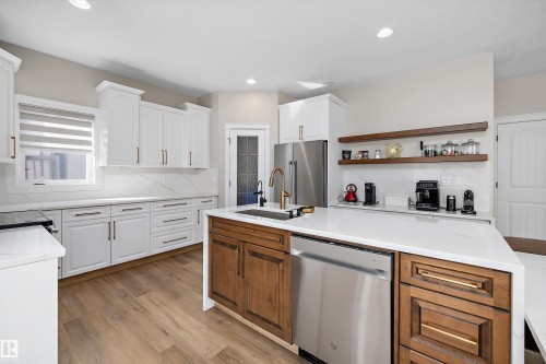 17815 111 Street Nw, Edmonton, AB 