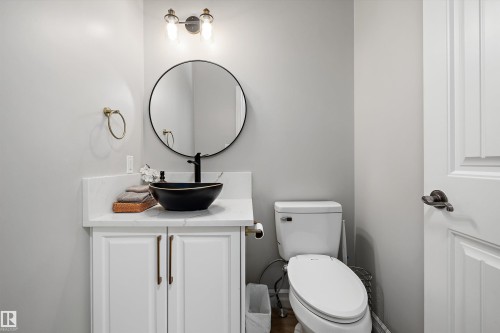 17815 111 Street Nw, Edmonton, AB 
