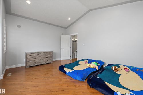 17815 111 Street Nw, Edmonton, AB 