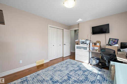 17815 111 Street Nw, Edmonton, AB 