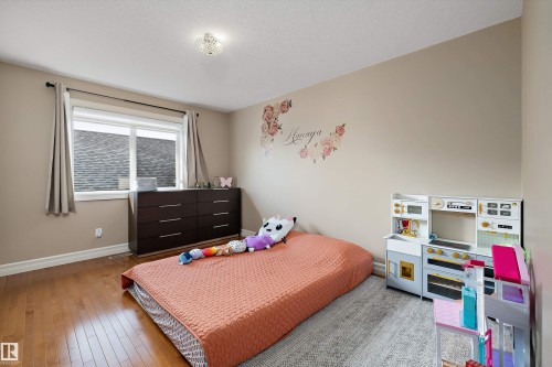 17815 111 Street Nw, Edmonton, AB 