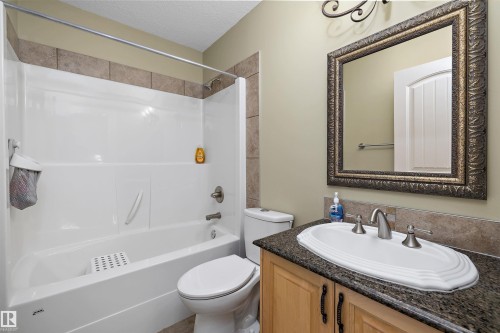 17815 111 Street Nw, Edmonton, AB 