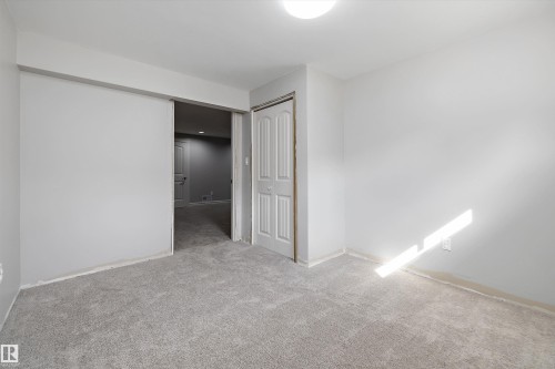17815 111 Street Nw, Edmonton, AB 