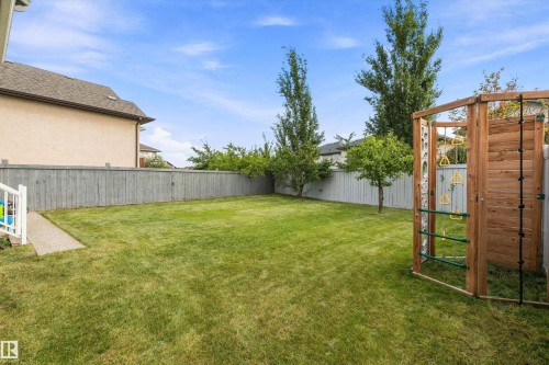 17815 111 Street Nw, Edmonton, AB 