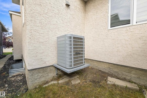 17815 111 Street Nw, Edmonton, AB 