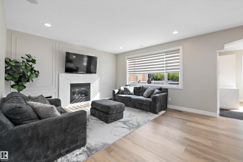 17815 111 Street Nw, Edmonton, AB 