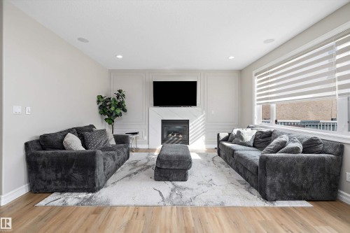 17815 111 Street Nw, Edmonton, AB 