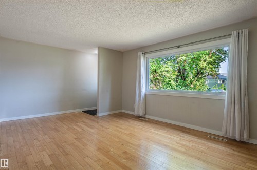 5207 103 Avenue Nw, Edmonton, AB 
