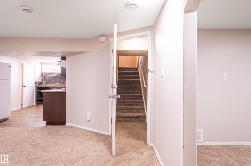 5207 103 Avenue Nw, Edmonton, AB 