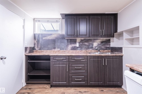 5207 103 Avenue Nw, Edmonton, AB 