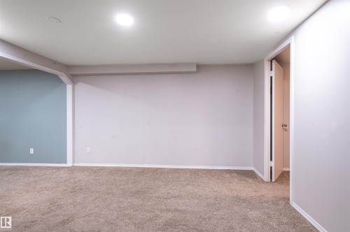 5207 103 Avenue Nw, Edmonton, AB 