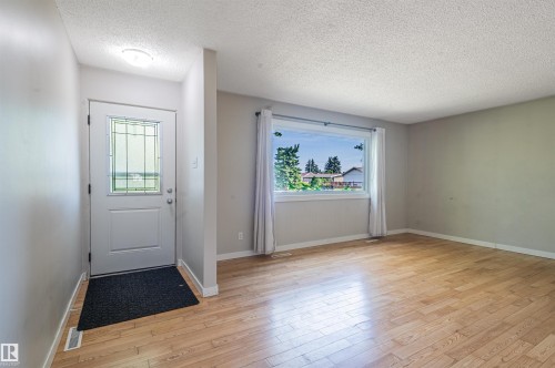 5207 103 Avenue Nw, Edmonton, AB 