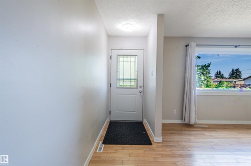 5207 103 Avenue Nw, Edmonton, AB 