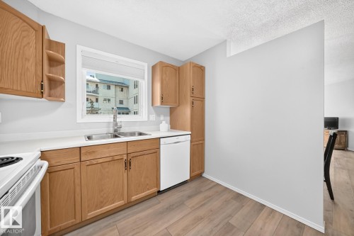 #208 2520 52 St Nw, Edmonton, AB 