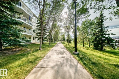 #208 2520 52 St Nw, Edmonton, AB 