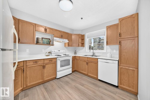 #208 2520 52 St Nw, Edmonton, AB 