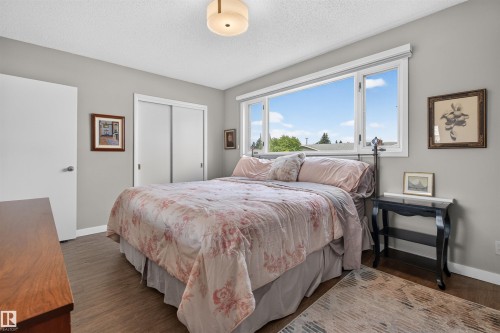 6503 88 Avenue Nw, Edmonton, AB - Indoor Photo Showing Bedroom