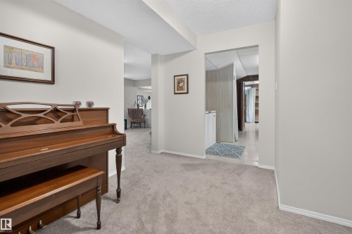 6503 88 Avenue Nw, Edmonton, AB - Indoor Photo Showing Other Room