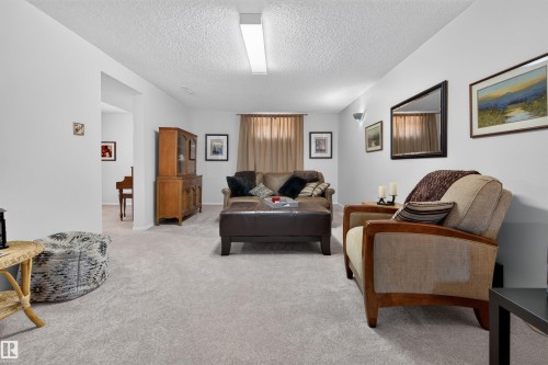 6503 88 Avenue Nw, Edmonton, AB - Indoor Photo Showing Other Room
