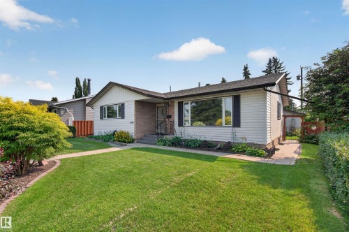 6503 88 Avenue Nw, Edmonton, AB - Outdoor