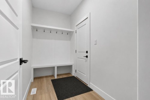 371 Bluff Cv, Leduc, AB 