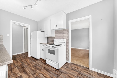 #8 7317 118 St Nw, Edmonton, AB 