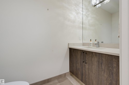 11109 University Avenue Nw, Edmonton, AB 