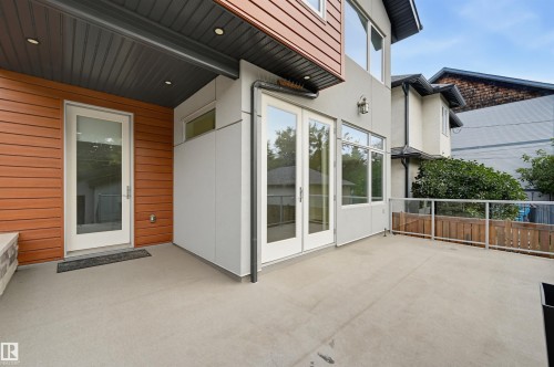11109 University Avenue Nw, Edmonton, AB 
