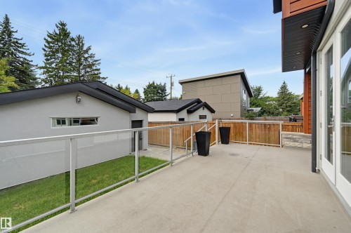 11109 University Avenue Nw, Edmonton, AB 