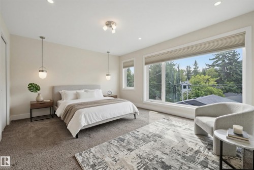 11109 University Avenue Nw, Edmonton, AB 