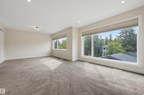 11109 University Avenue Nw, Edmonton, AB 