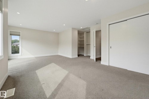 11109 University Avenue Nw, Edmonton, AB 