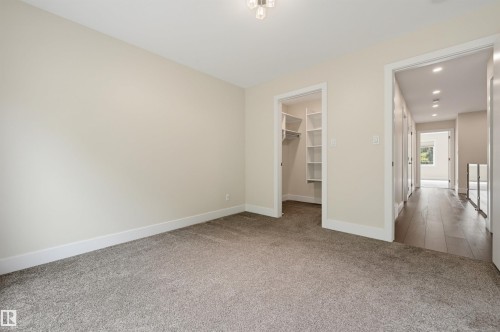 11109 University Avenue Nw, Edmonton, AB 