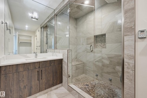 11109 University Avenue Nw, Edmonton, AB 