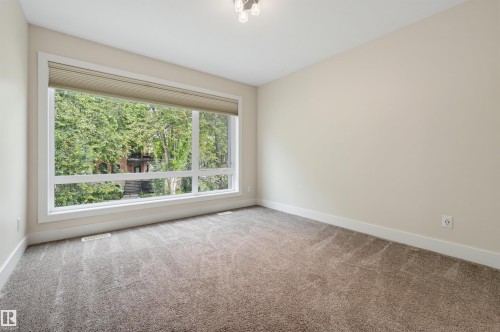 11109 University Avenue Nw, Edmonton, AB 