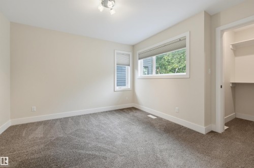 11109 University Avenue Nw, Edmonton, AB 
