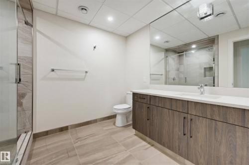 11109 University Avenue Nw, Edmonton, AB 