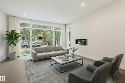 11109 University Avenue Nw, Edmonton, AB 
