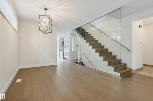 11109 University Avenue Nw, Edmonton, AB 